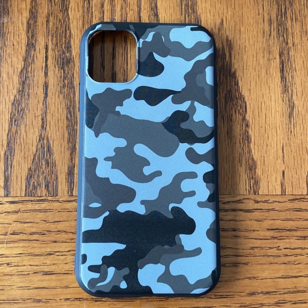 iPhone 11 camo case